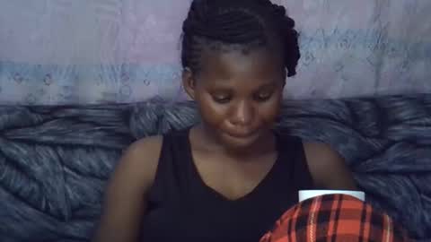 Snapshot of momsdoll chatting on 02-06-26, 09:23 momsdoll online show from 02-06-26, 09:23