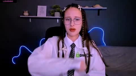 Mona  online show from 09-22-25, 08:00