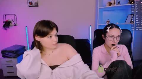 Mona  online show from 11-16-25, 08:03