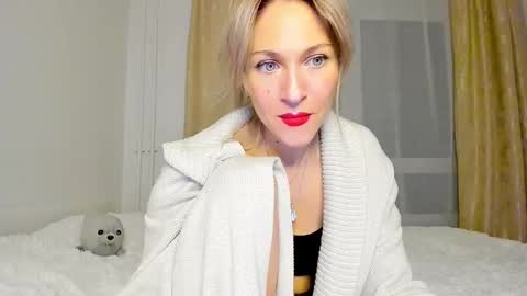 Mona online show from 03-10-25, 08:12