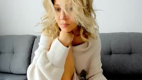 Mona online show from 10-23-25, 06:45