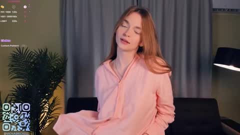 Snapshot of monabrickell chatting on 09-20-25, 04:41 Mona online show from 09-20-25, 04:41