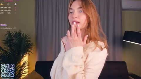 Snapshot of monabrickell chatting on 09-27-25, 05:18 Mona online show from 09-27-25, 05:18