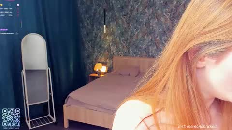 Snapshot of monabrickell chatting on 11-26-25, 07:04 Mona online show from 11-26-25, 07:04