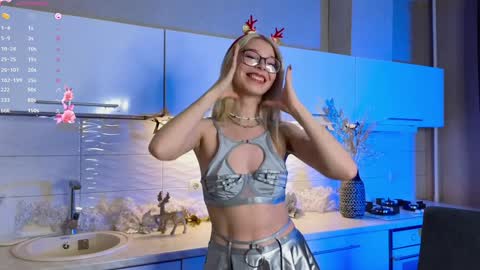 Mona online show from 12-24-24, 05:13