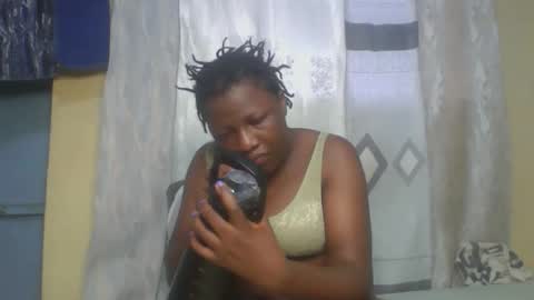 Snapshot of monalisaah chatting on 11-28-25, 10:29 monalisaah online show from 11-28-25, 10:29