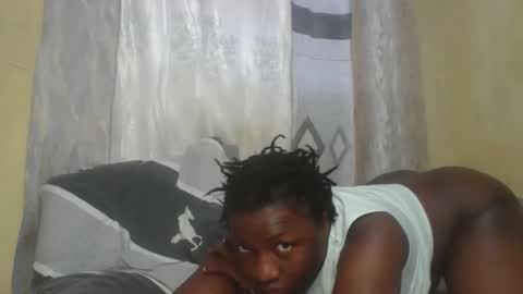 Snapshot of monalisaah chatting on 12-16-25, 11:37 monalisaah online show from 12-16-25, 11:37