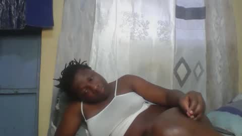 Snapshot of monalisaah chatting on 12-18-25, 11:49 monalisaah online show from 12-18-25, 11:49