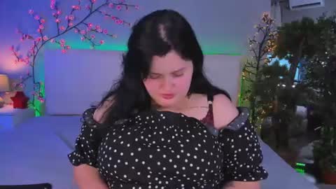 Monica online show from 06-09-26, 12:17