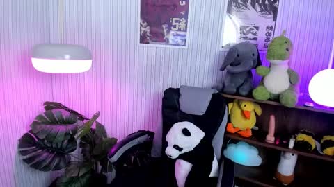 Nonaviv online show from 10-25-25, 01:18