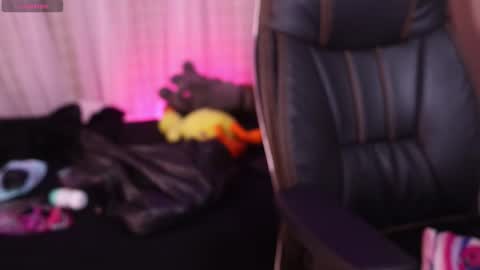 Nonaviv online show from 10-26-25, 01:22