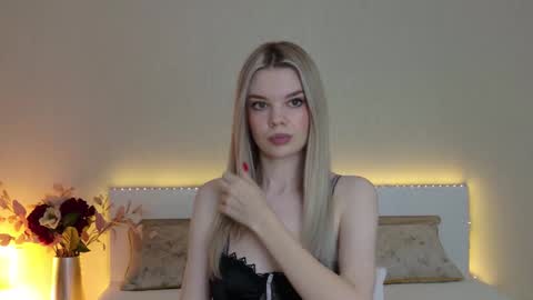 Monaxxx  online show from 01-03-25, 04:48