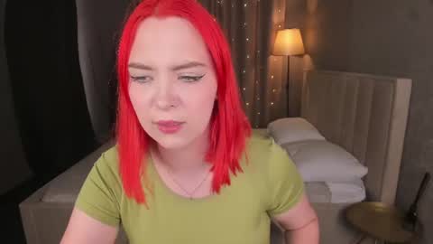 Snapshot of monica__queen chatting on 06-13-26, 05:38 Monica online show from 06-13-26, 05:38