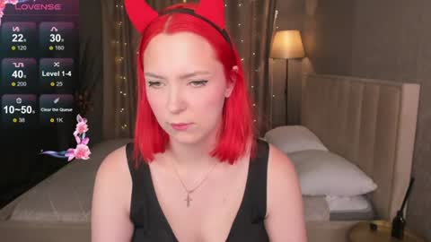 Snapshot of monica__queen chatting on 06-14-26, 05:31 Monica online show from 06-14-26, 05:31