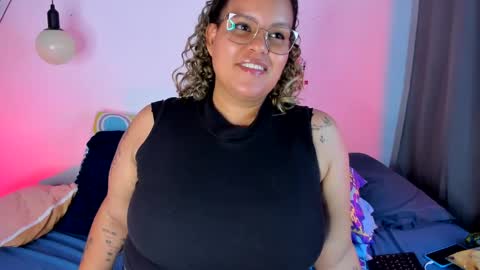 Snapshot of monica_bbw_ chatting on 02-17-25, 09:41 aleja      independent model       online show from 02-17-25, 09:41