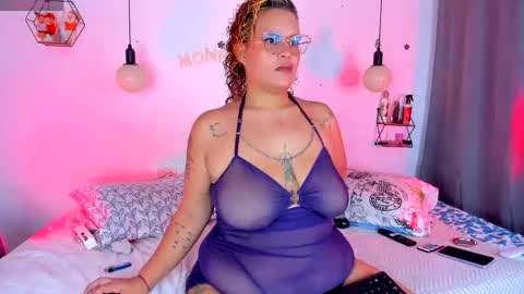 aleja      independent model       online show from 04-28-26, 04:45