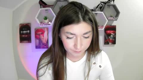 Snapshot of monica_sweets chatting on 09-16-25, 11:11 sweet girl and shine body online show from 09-16-25, 11:11