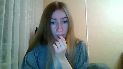 Monica online show from 02-10-26, 04:44