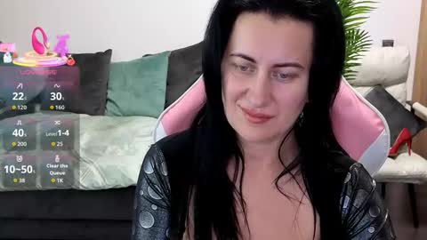 Monica online show from 09-24-25, 04:54