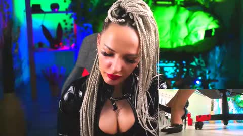 Monika online show from 02-28-25, 06:41