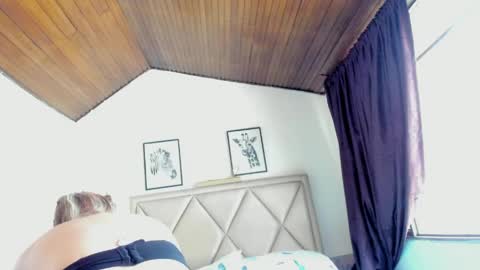 Mony online show from 04-18-26, 07:07