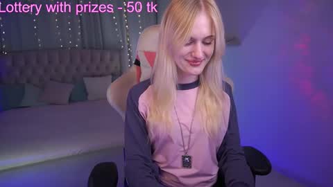  Monica  online show from 09-26-25, 06:17