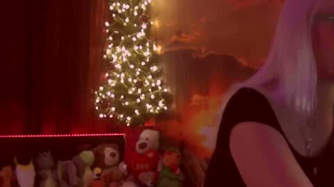 Monika    online show from 12-29-24, 03:11