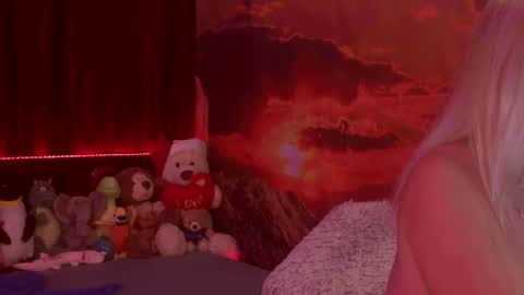 Monika    online show from 02-14-25, 04:37