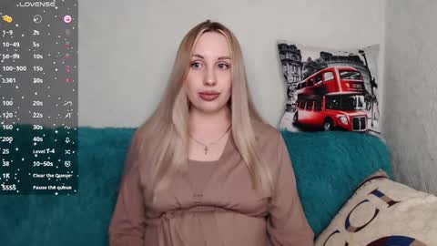 Snapshot of monika_luire chatting on 09-24-25, 11:35 Monika online show from 09-24-25, 11:35