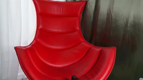 Snapshot of monique_a chatting on 12-30-24, 08:21 Ask me online show from 12-30-24, 08:21