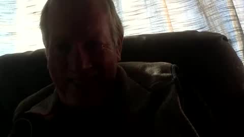 Snapshot of monkeedance chatting on 12-10-24, 08:49 Monkee Dance online show from 12-10-24, 08:49