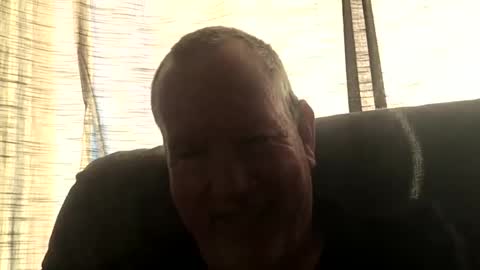 Snapshot of monkeedance chatting on 03-08-25, 01:06 Monkee Dance online show from 03-08-25, 01:06