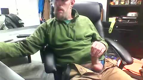 Snapshot of monkeypants0 chatting on 12-16-25, 05:07 monkeypants0 online show from 12-16-25, 05:07