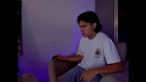 Snapshot of monky_0002 chatting on 03-02-26, 01:07 monky_0002 online show from 03-02-26, 01:07