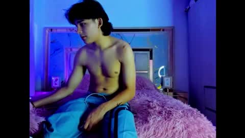 Snapshot of monky_0002 chatting on 03-06-26, 12:07 monky_0002 online show from 03-06-26, 12:07