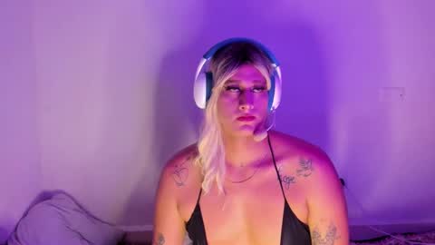 Snapshot of monojuan06 chatting on 03-07-25, 08:00 veronika ind online show from 03-07-25, 08:00