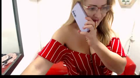 monserrat_diva online show from 05-16-26, 12:51