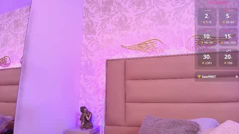 Snapshot of monserrat_towers chatting on 10-31-25, 02:29 Adriana online show from 10-31-25, 02:29