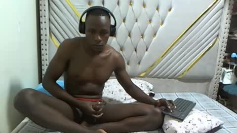 Snapshot of monstrous_cock1 chatting on 04-15-26, 06:59 monstrous_cock1 online show from 04-15-26, 06:59