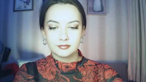 moodiemira online show from 09-25-25, 06:44