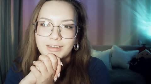 moodiemira online show from 04-24-26, 10:01