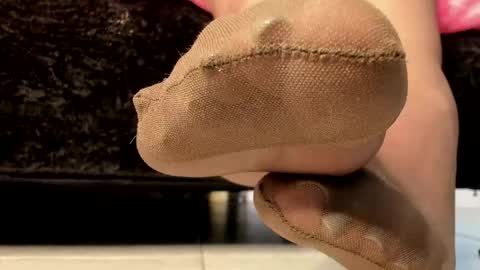 moolly_evanz online show from 05-26-26, 03:52