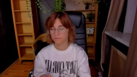 Katrin online show from 10-24-25, 09:44