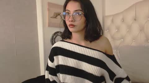 Elizabeth  online show from 10-15-25, 06:08