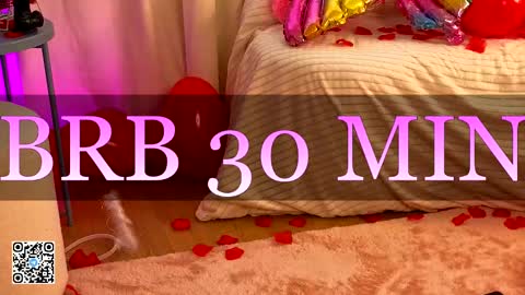 Lola online show from 02-14-25, 10:28