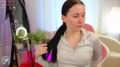 Lola online show from 02-24-25, 12:48