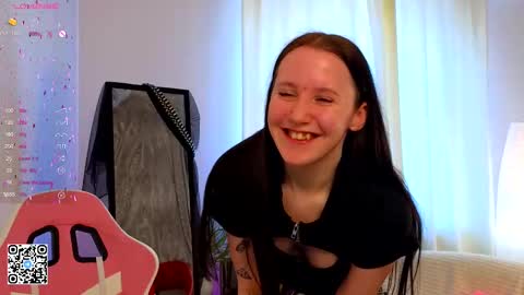 Lola online show from 02-27-25, 10:04