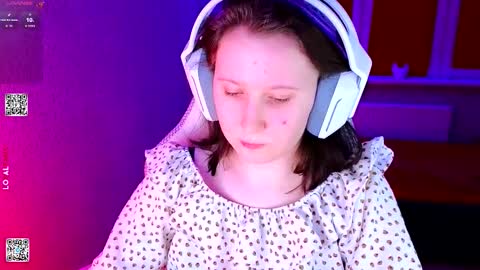 Lola online show from 02-16-26, 02:57