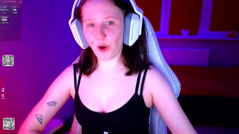 Lola online show from 02-25-26, 03:54