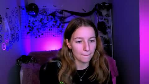 moon_sana online show from 10-26-25, 10:32